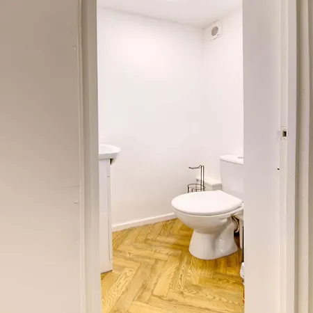 New Contractor 5-bed 3-bath *